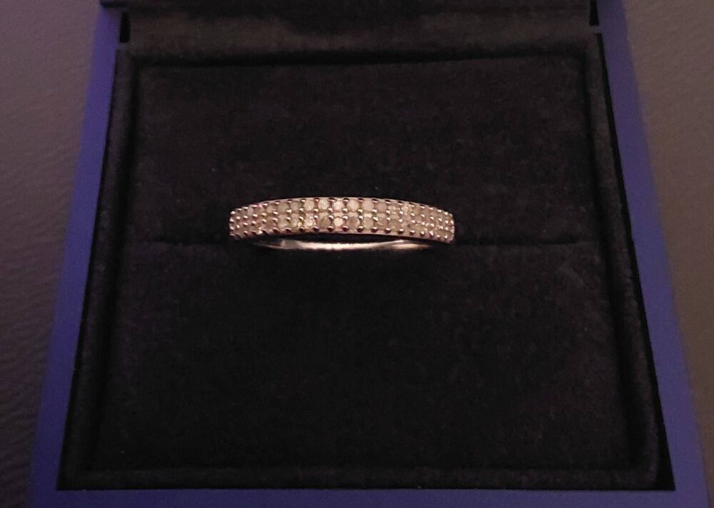 Gorgeous 1/4 Carat Genuine Diamond Pave Wedding/Anniversary Band Sz 8